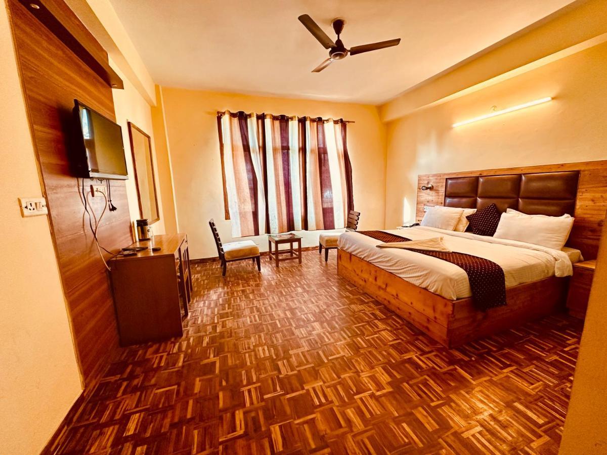 Hotel Grand Kalinga - Near Volvo Bus Stand Manali Eksteriør bilde